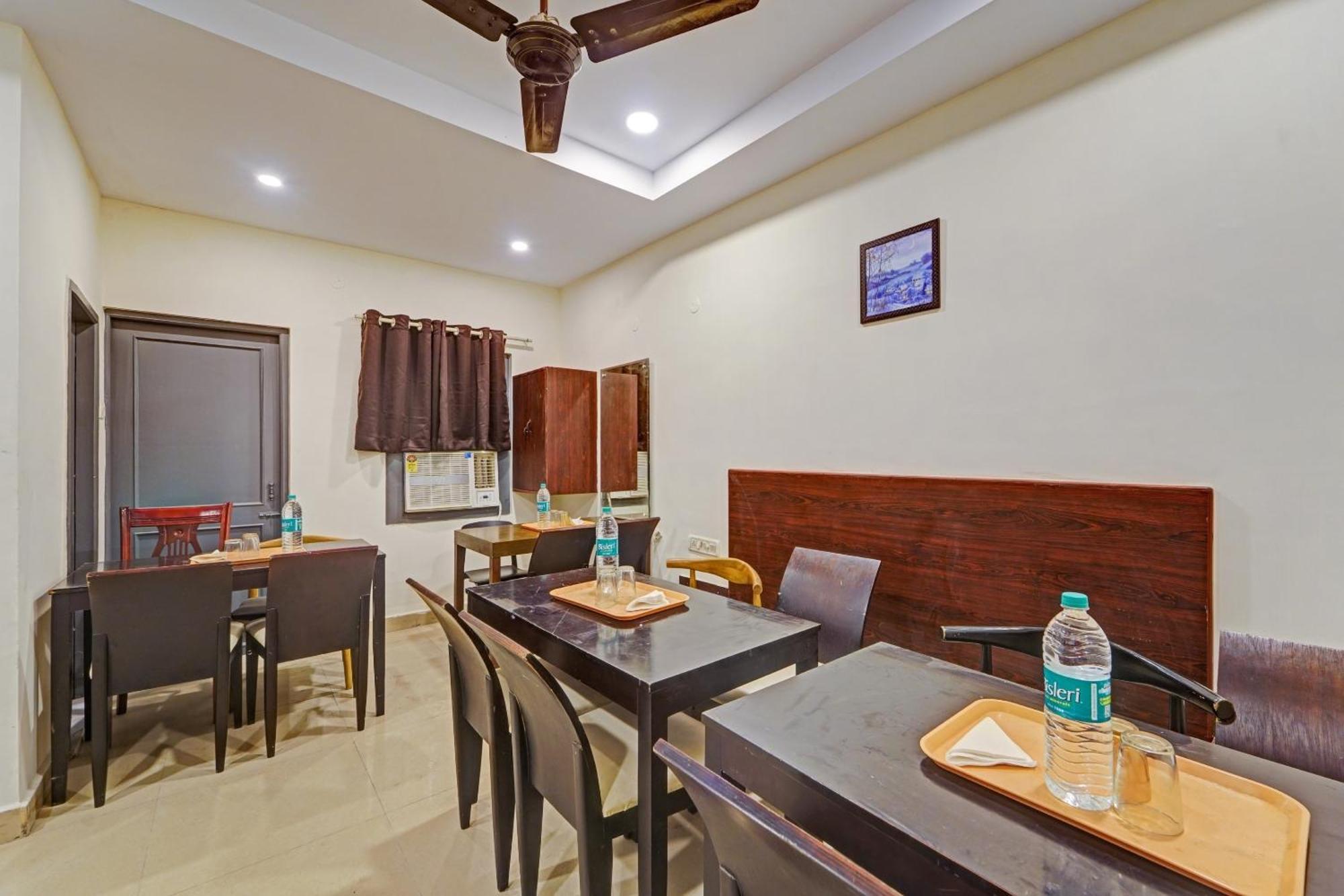 Super Townhouse G Silver Hotels Mount Road Chennai Ngoại thất bức ảnh