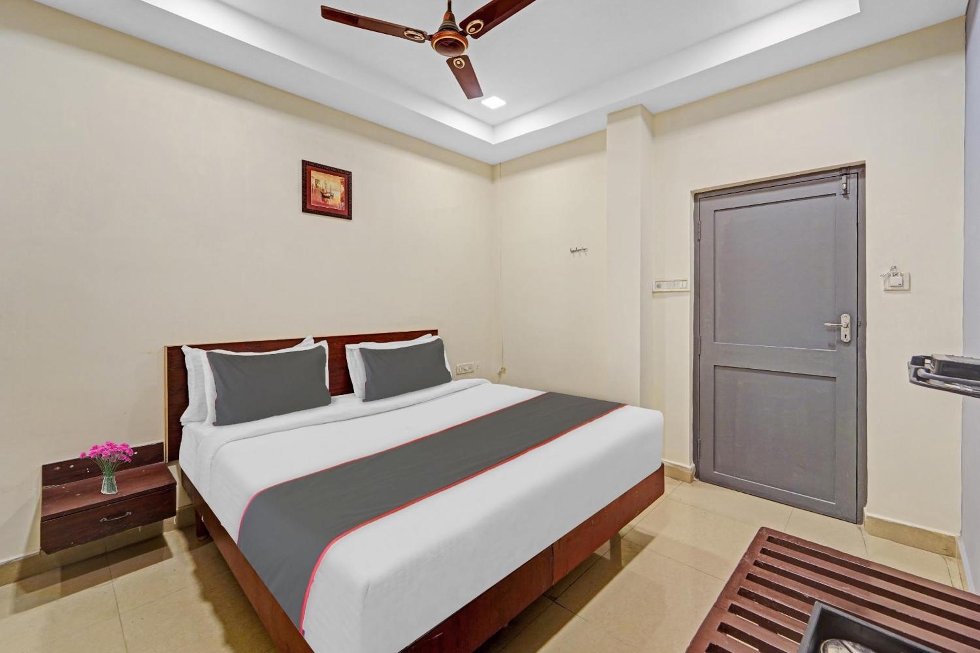 Super Townhouse G Silver Hotels Mount Road Chennai Ngoại thất bức ảnh