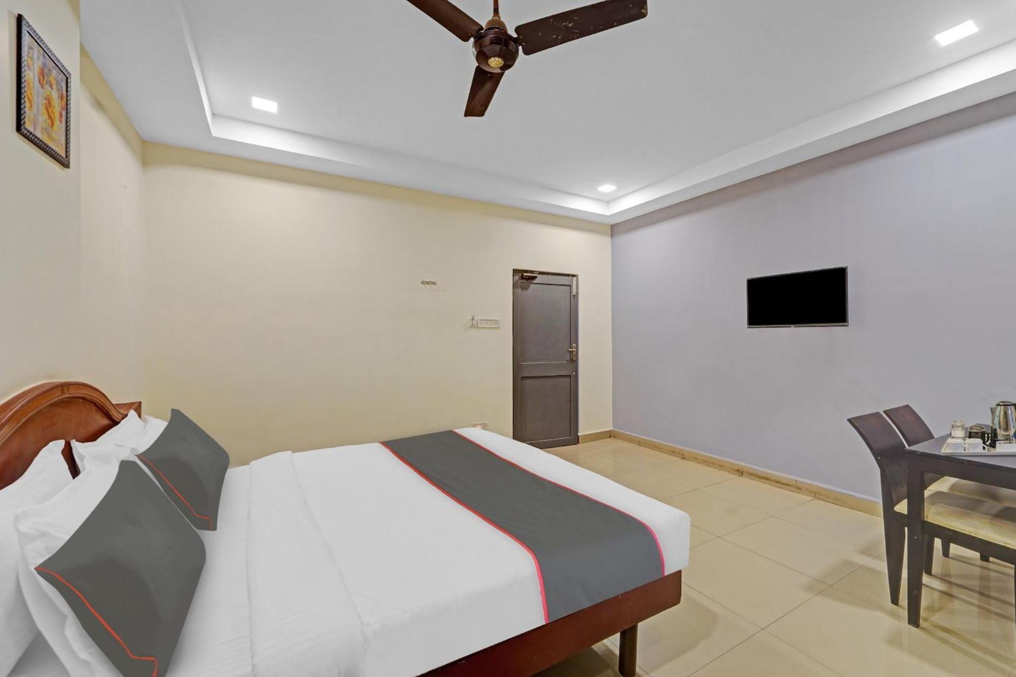 Super Townhouse G Silver Hotels Mount Road Chennai Ngoại thất bức ảnh